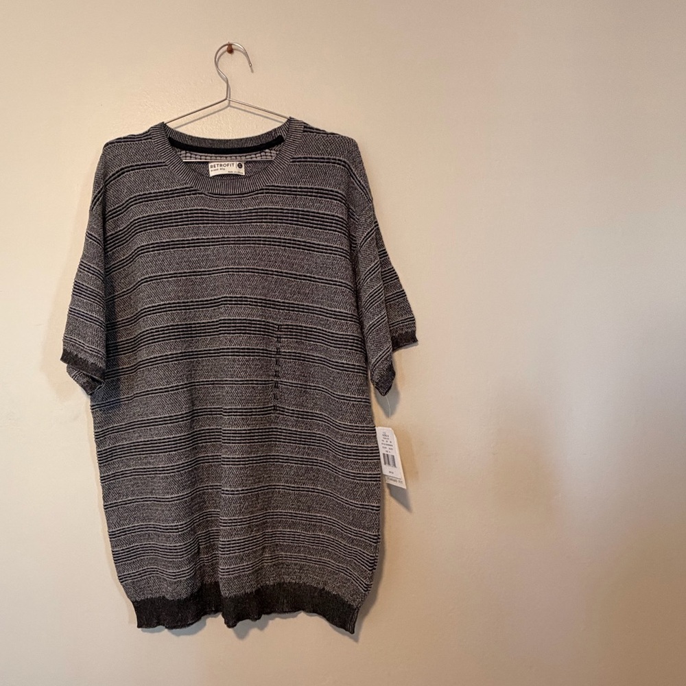 NWT Retrofit Striped Short Sleeve Sweater